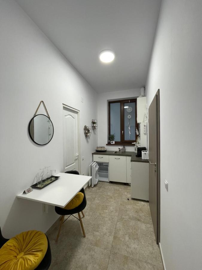 Gizell Apartment 2 Sibiu Bagian luar foto