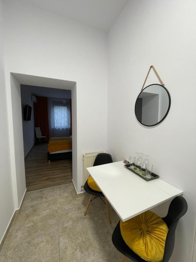 Gizell Apartment 2 Sibiu Bagian luar foto